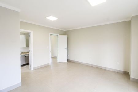 Casa de condomínio para alugar com 200m², 3 quartos e 2 vagas Casa de condomínio para alugar com 200m², 3 quartos e 2 vagasSuíte