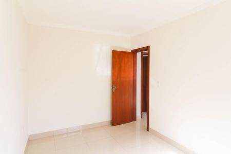 Casa para alugar com 150m², 3 quartos e 3 vagas Casa para alugar com 150m², 3 quartos e 3 vagasQuarto 2