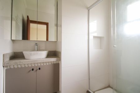 Casa para alugar com 130m², 2 quartos e 4 vagas Casa para alugar com 130m², 2 quartos e 4 vagasBanheiro da Suíte