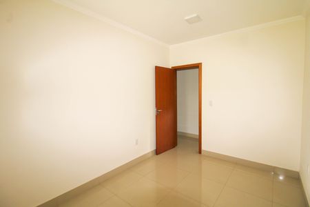 Casa para alugar com 130m², 2 quartos e 4 vagas Casa para alugar com 130m², 2 quartos e 4 vagasQuarto 1