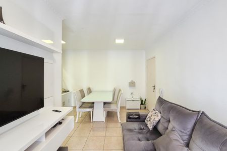 Apartamento à venda com 56m², 2 quartos e 1 vaga Apartamento à venda com 56m², 2 quartos e 1 vagaSala