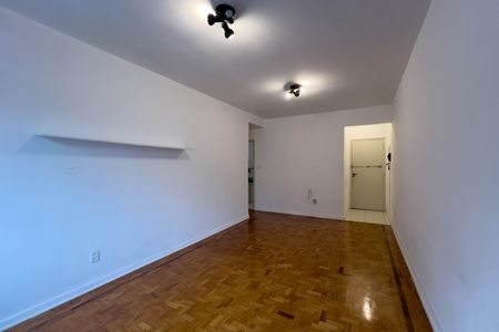 Apartamento para alugar com 125m², 3 quartos e sem vaga Apartamento para alugar com 125m², 3 quartos e sem vagaSala