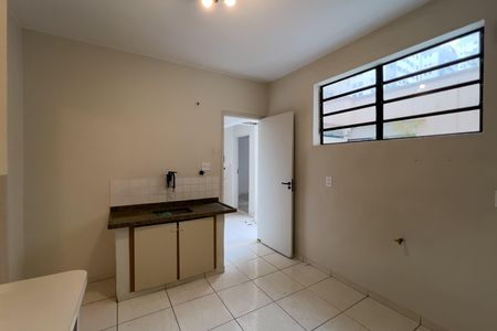 Apartamento para alugar com 125m², 3 quartos e sem vaga Apartamento para alugar com 125m², 3 quartos e sem vagaCozinha
