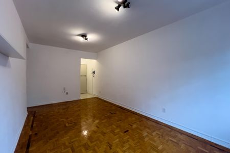 Apartamento para alugar com 125m², 3 quartos e sem vaga Apartamento para alugar com 125m², 3 quartos e sem vagaSala