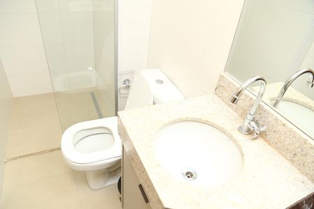 Apartamento à venda com 227m², 4 quartos e 3 vagasBanheiro 5