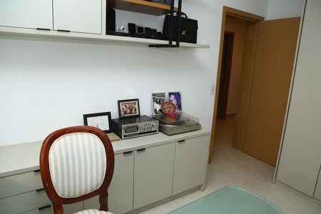 Home office de apartamento para alugar com 4 quartos, 227m² em Setor Marista, Goiânia