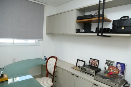 Apartamento à venda com 227m², 4 quartos e 3 vagasHome office