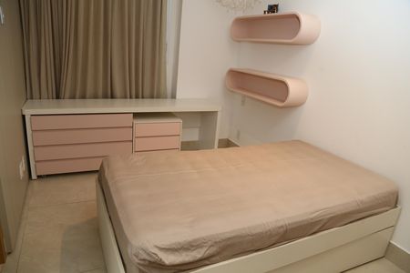 Apartamento à venda com 227m², 4 quartos e 3 vagasQuarto 2