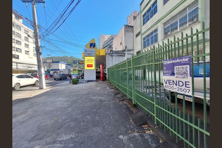Apartamento à venda com 110m², 3 quartos e 1 vaga Apartamento à venda com 110m², 3 quartos e 1 vagaplaquinha
