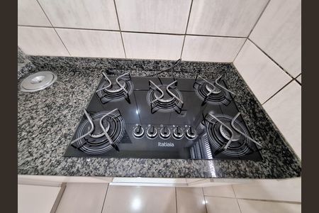 Apartamento à venda com 110m², 3 quartos e 1 vaga Apartamento à venda com 110m², 3 quartos e 1 vagaCozinha e Área de Serviço