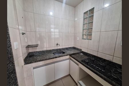 Apartamento à venda com 110m², 3 quartos e 1 vaga Apartamento à venda com 110m², 3 quartos e 1 vagaCozinha e Área de Serviço