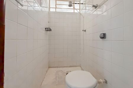 Apartamento à venda com 111m², 2 quartos e sem vaga Apartamento à venda com 111m², 2 quartos e sem vagaBanheiro Corredor