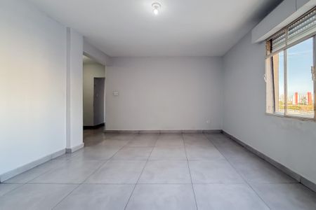 Apartamento à venda com 111m², 2 quartos e sem vaga Apartamento à venda com 111m², 2 quartos e sem vagaSala