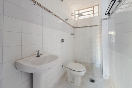 Apartamento à venda com 111m², 2 quartos e sem vaga Apartamento à venda com 111m², 2 quartos e sem vagaBanheiro da Suíte