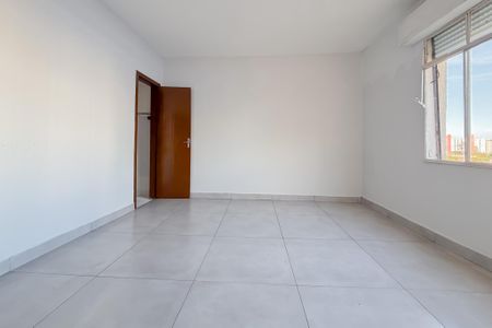 Apartamento à venda com 111m², 2 quartos e sem vaga Apartamento à venda com 111m², 2 quartos e sem vagaSuíte