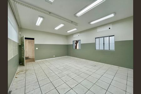 Casa para alugar com 595m², 6 quartos e 3 vagas
