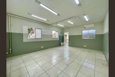 Casa para alugar com 595m², 6 quartos e 3 vagas