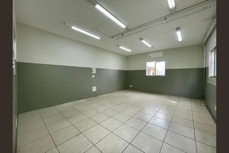 Casa para alugar com 595m², 6 quartos e 3 vagas