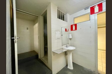Casa para alugar com 595m², 6 quartos e 3 vagas