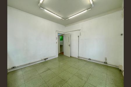 Casa para alugar com 595m², 6 quartos e 3 vagas