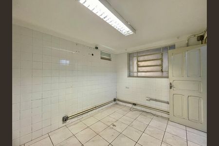 Casa para alugar com 595m², 6 quartos e 3 vagas