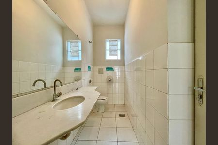 Casa para alugar com 595m², 6 quartos e 3 vagas