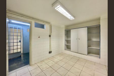 Casa para alugar com 595m², 6 quartos e 3 vagas