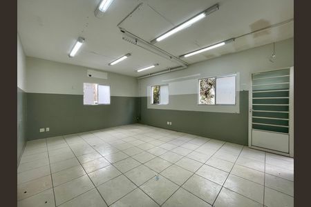 Casa para alugar com 595m², 6 quartos e 3 vagas