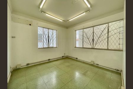 Casa para alugar com 595m², 6 quartos e 3 vagas