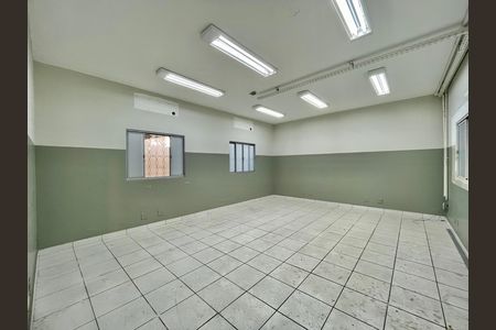 Casa para alugar com 595m², 6 quartos e 3 vagas