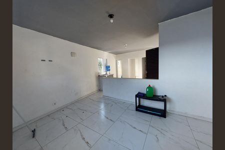 Sala de casa para alugar com 2 quartos, 59m² em Vila Ernesto, São Paulo