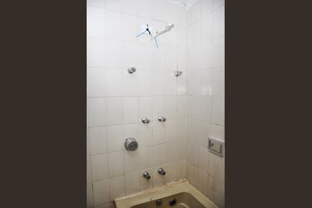 Casa para alugar com 130m², 3 quartos e 1 vaga Casa para alugar com 130m², 3 quartos e 1 vagaDetalhe - Banheiro Social