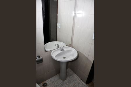Casa para alugar com 130m², 3 quartos e 1 vaga Casa para alugar com 130m², 3 quartos e 1 vagaDetalhe - Banheiro Social