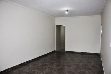 Casa para alugar com 130m², 3 quartos e 1 vaga Casa para alugar com 130m², 3 quartos e 1 vagaDetalhe - Sala com Varanda