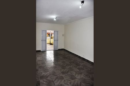 Casa para alugar com 130m², 3 quartos e 1 vaga Casa para alugar com 130m², 3 quartos e 1 vagaDetalhe - Sala com Varanda
