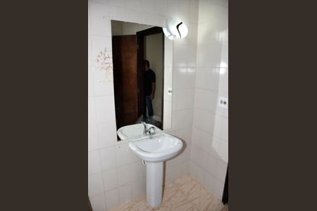 Detalhe - Banheiro Social de casa para alugar com 3 quartos, 130m² em Jardim Monte Alegre (zona Norte), São Paulo