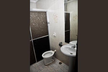 Casa para alugar com 130m², 3 quartos e 1 vaga Casa para alugar com 130m², 3 quartos e 1 vagaDetalhe - Banheiro Social