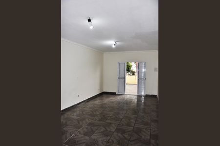 Casa para alugar com 130m², 3 quartos e 1 vaga Casa para alugar com 130m², 3 quartos e 1 vagaDetalhe - Sala com Varanda
