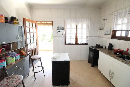 Casa para alugar com 450m², 2 quartos e 4 vagasCozinha