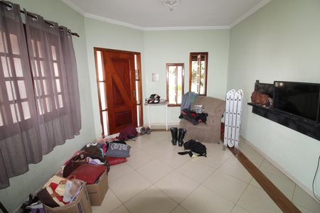 Sala de casa para alugar com 2 quartos, 450m² em Parque Interlagos, São José dos Campos