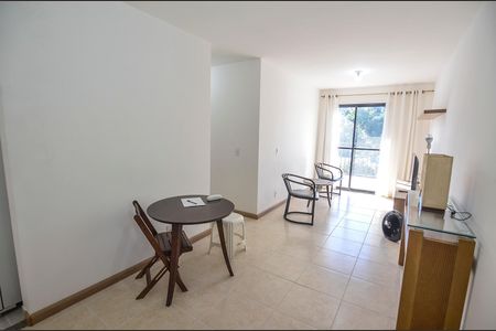 Apartamento para alugar com 62m², 2 quartos e 1 vaga Apartamento para alugar com 62m², 2 quartos e 1 vagaSala