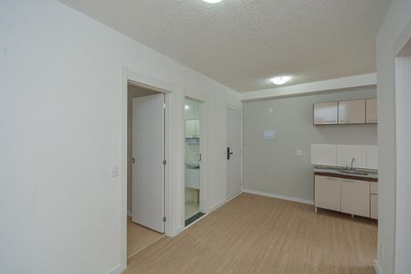 Sala de apartamento para alugar com 2 quartos, 35m² em Jardim Sabara, São Paulo