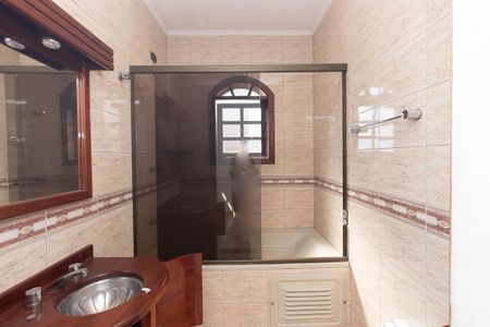 Banheiro da Suíte 3 de casa para alugar com 3 quartos, 140m² em Parque Edu Chaves, São Paulo