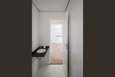 Apartamento para alugar com 46m², 2 quartos e sem vagaBanheiro