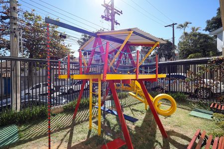 Apartamento para alugar com 46m², 2 quartos e sem vagaParque infantil