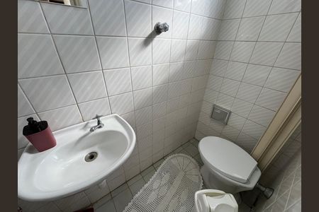 Apartamento para alugar com 75m², 3 quartos e 1 vaga Apartamento para alugar com 75m², 3 quartos e 1 vagaBanheiro