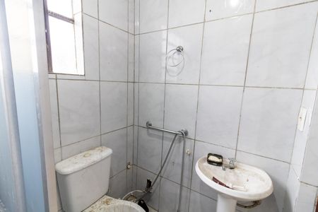 Casa para alugar com 88m², 2 quartos e 4 vagasBanheiro