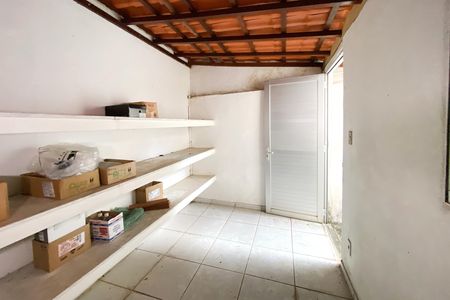 Despensa de casa à venda com 4 quartos, 360m² em Sion, Belo Horizonte