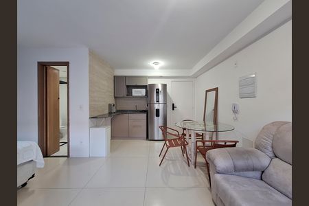 Sala/Cozinha de apartamento para alugar com 1 quarto, 40m² em Parada Inglesa, São Paulo