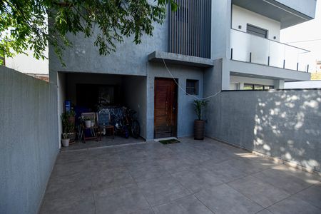 Garagem de casa de condomínio para alugar com 3 quartos, 102m² em Mário Quintana, Viamão